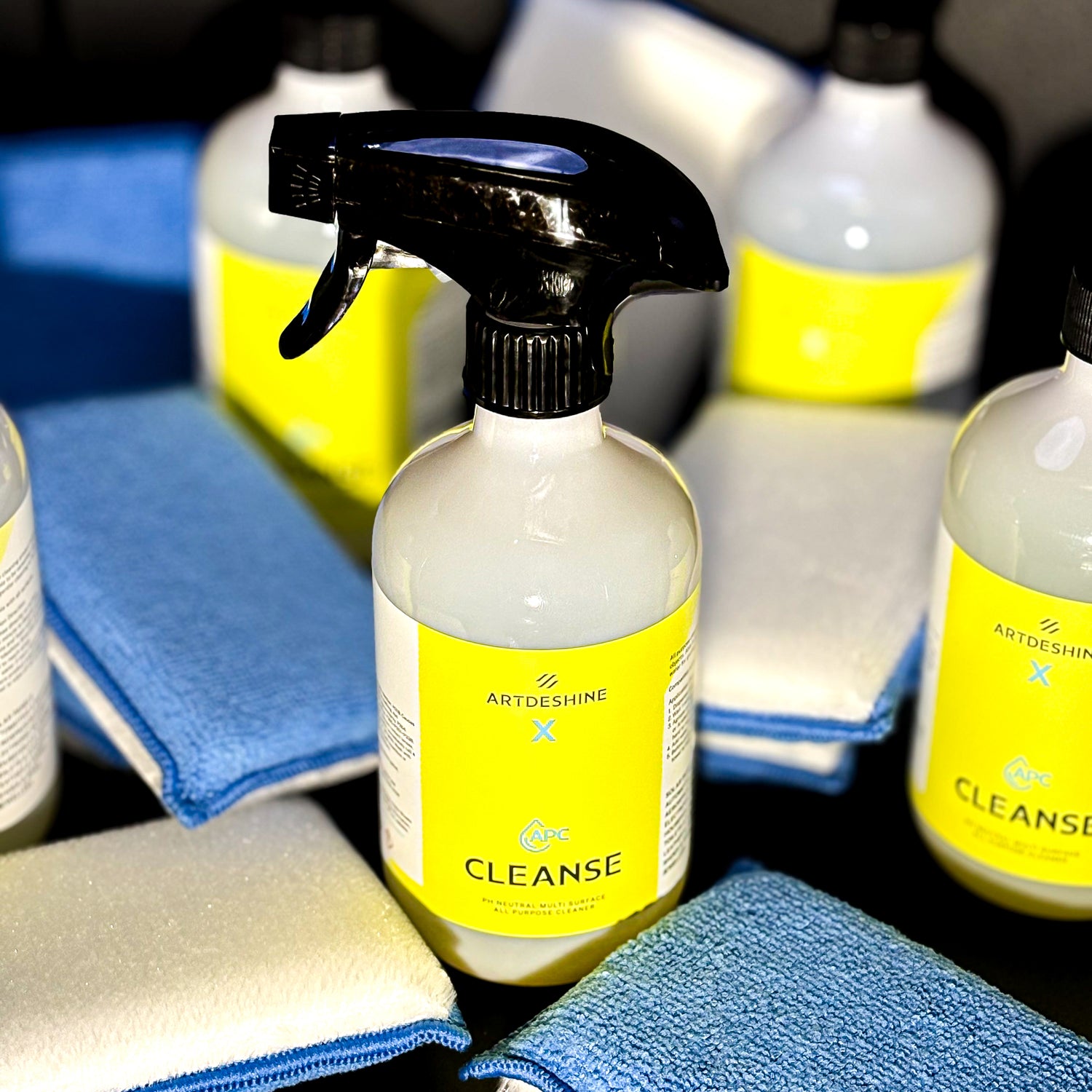APC Cleanse (500ml) w/ Sponge